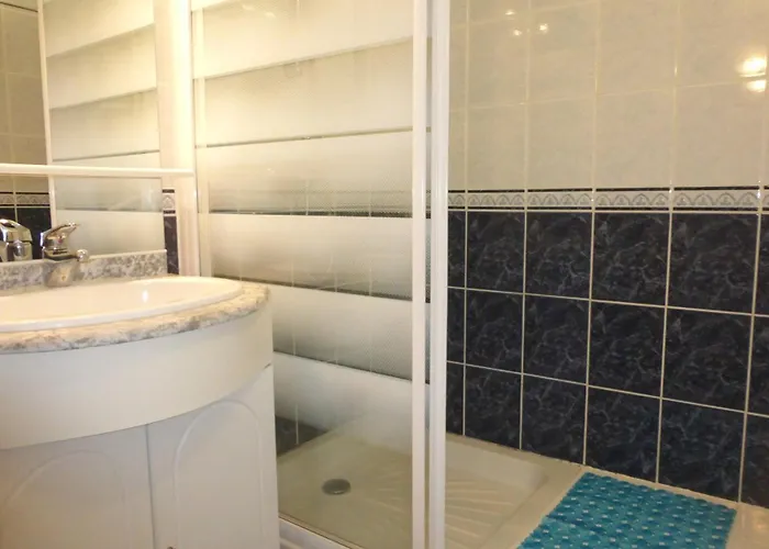 Br020-063 3 Pieces 4 Couchages Sur